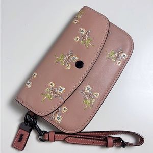 Coach 1941 Floral Wristlet/Wallet/Clutch